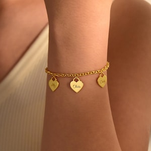 Benutzerdefinierte Armband mit Herz, Multi Name Herz Armband, Gravur Namen Armband, Initialen, Besondere Daten, Gedenkarmband, Geschenk für Sie