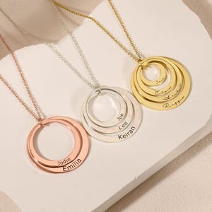 Collar con nombre familiar, collar con varios nombres, collar con nombre de niño para mamá, collar con nombre de niño grabado, regalo personalizado para mamá, abuela