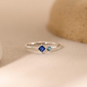 Dainty Two Stone Ring, Custom Toi et Moi Gemstone Ring, Family Birthstone Ring, Stackable Birthstone Ring, Couples Gift, Bridesmaid Gift