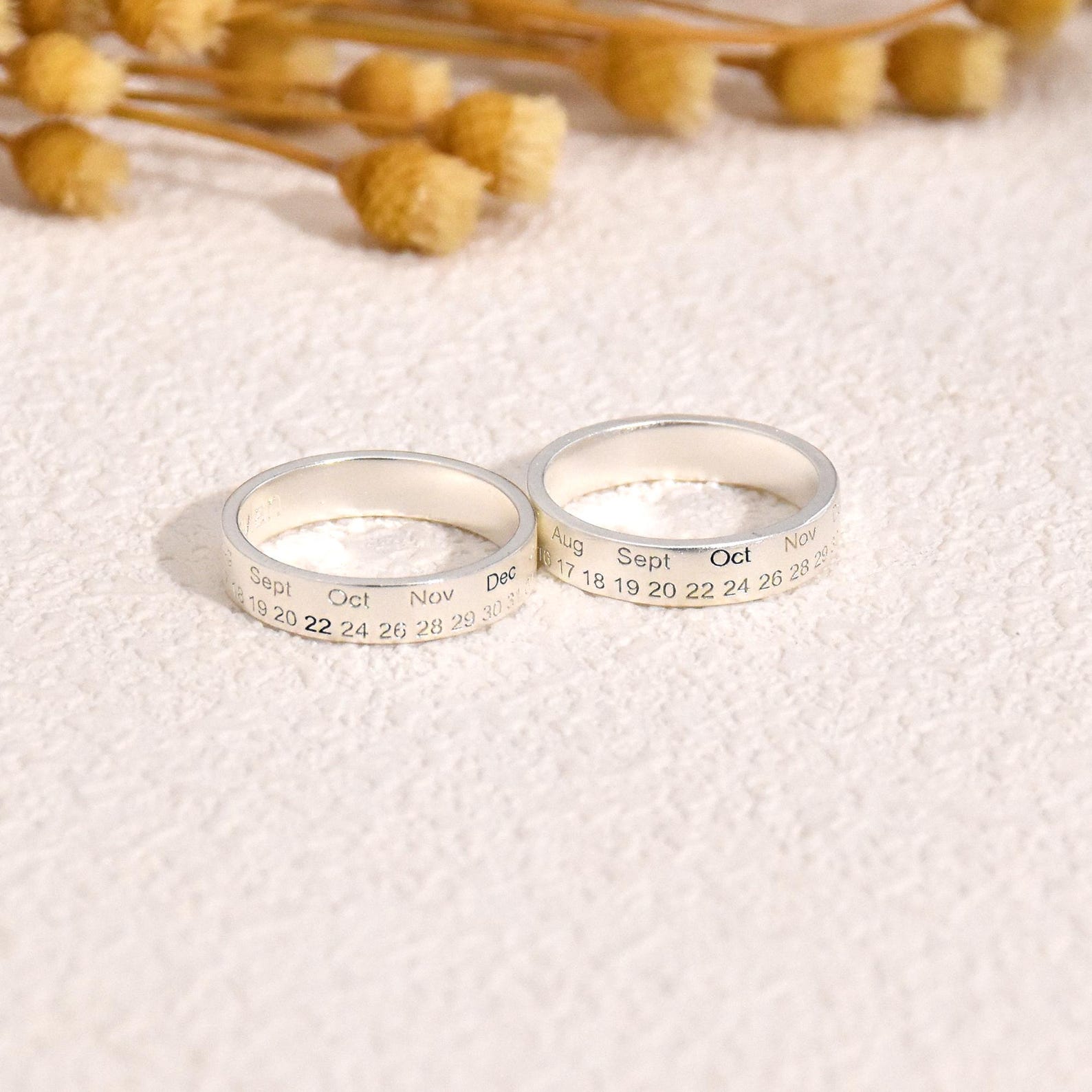 Personalized Engraved Couples Ring Set, Anniversary Rings, 4/5.5 Mm ...
