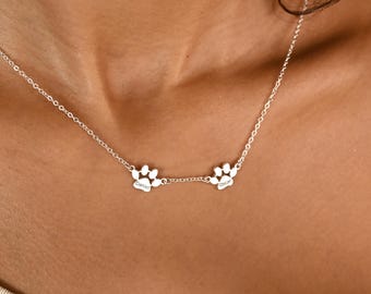 Engraved Paw Name Necklace, Custom Multiple Name Necklace, Tiny Paw Necklace, Minimalist Paw Print Necklace, Pet Necklace, Gift for Moms