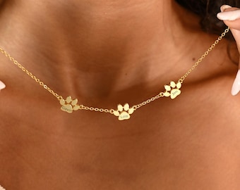 Custom Paw Name Necklace, Multiple Name Necklace, Engraved Tiny Paw Necklace, Minimalist Paw Print Necklace, Pet Necklace for Pet Mum