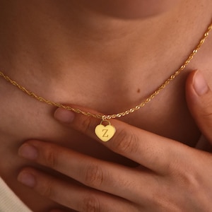 Colar inicial de coração personalizado, colar inicial delicado, colar de letras personalizado, colar de nome dourado, presentes de Natal para madrinhas para ela