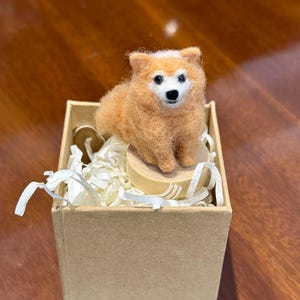 customized hand-made needle felted pet portrait keychain/figurine