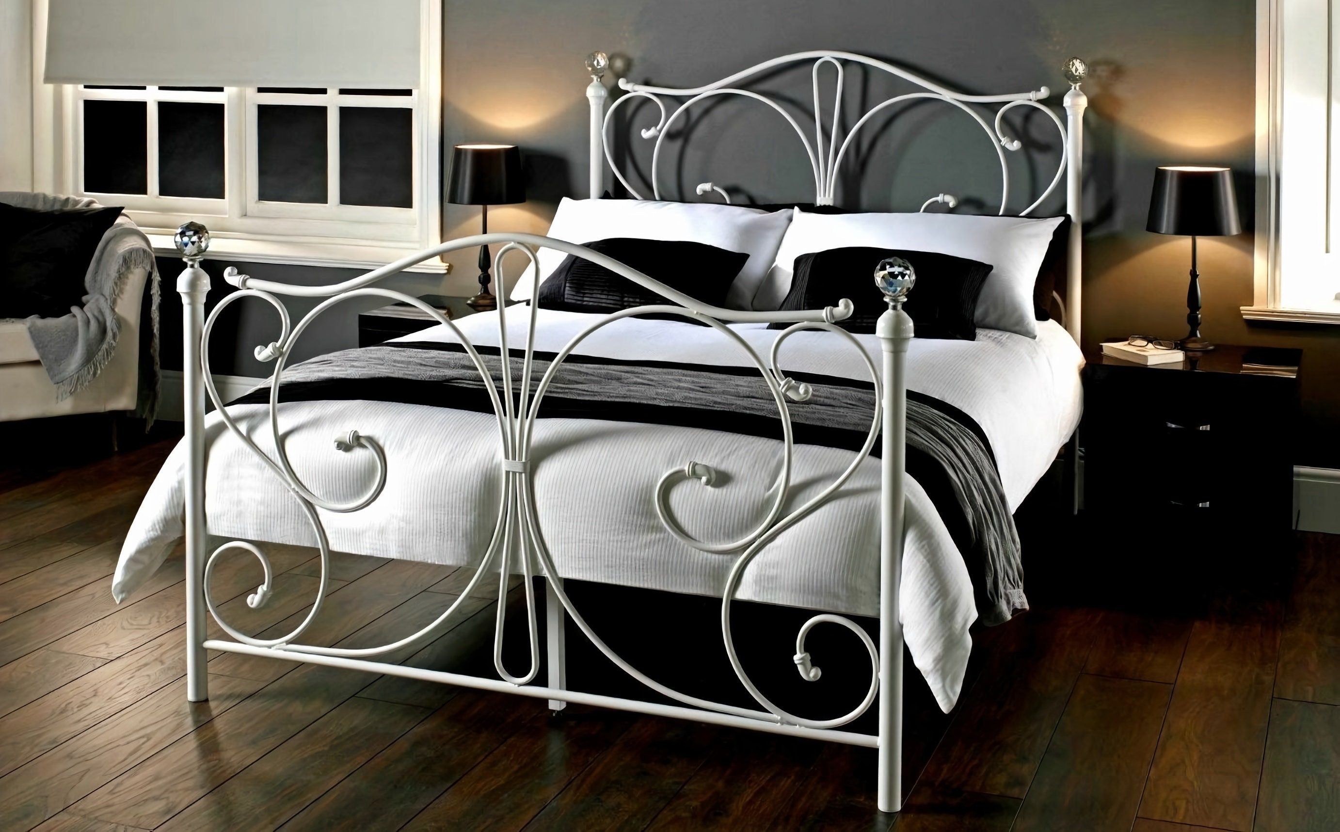 Wrought iron king size 2024 bed with storage