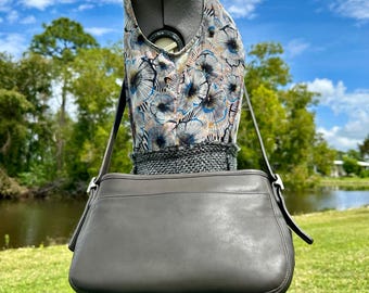 Coach Vintage 1998 Chelsea Zip Crossbody Bag Gray Leather