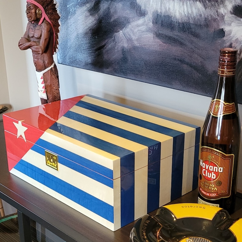 Cigar Star Humidor Handcrafted With Digital Hygrometer and Boveda