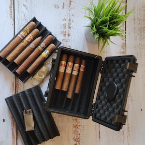 15 Cigar Travel Humidor with foam inserts and humidifier, Airtight, crush proof ABS Hard case