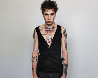Button up sleeveless vest t-shirt Gothic tank top grunge crew neck tee rocker surfer vest in black