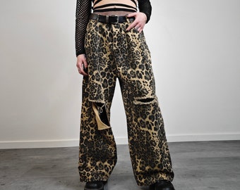 Jeans leopardati larghi pantaloni strappati con stampa animalier pantaloni joggers in denim con ghepardo pantaloni glam rock jeans unisex con stampa spot in marrone nero