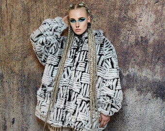 Faux fur luxury jacket handmade premium check fleece jacket fluffy hooded high fashion stripe coat in cream back