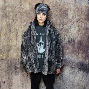 Skater top style coat