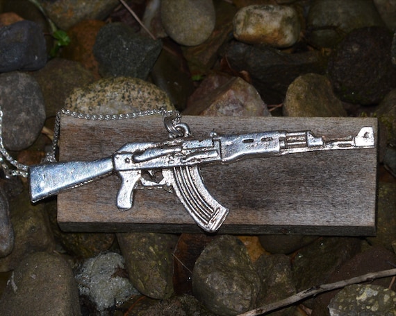 10k Solid Gold Tri-Color Machine Gun AK-47 Pendant Necklace (SM, MED) –  Fran & Co. Jewelry Inc.