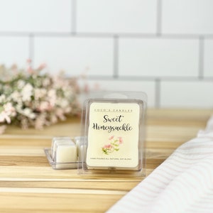 Sweet Honeysuckle Wax Melt / Honeysuckle Candle / Spring Candle / Hand Poured Soy Candle / Mason Jar Candle / 16 oz. Candle / Apothecary Jar