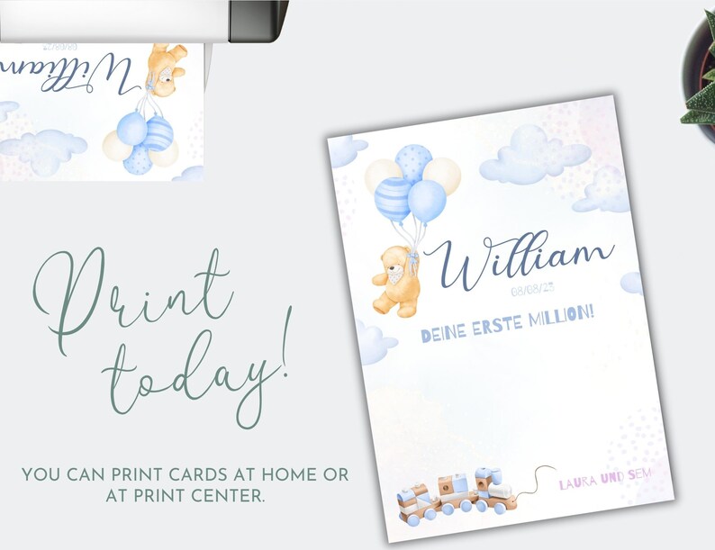Op de afbeelding: Een printbare babyshowerkaart met een blauw-wit kleurenschema. De kaart toont een teddybeer die ballonnen vasthoudt en de tekst "William" en "Deine Erste Million!"