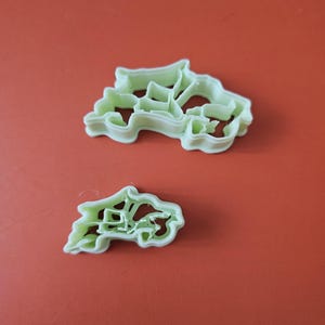 Dominican Republic Map Cutter: Celebrate Island Pride in Every Piece