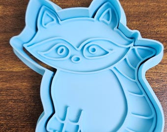 Cortador de galletas y sello de mapache sentado impreso en 3D: Woodland Baking