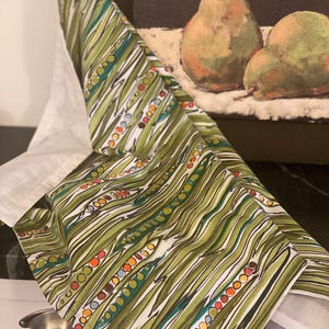 Tea Towels in Vintage/Retro/Mid Century Material.  Peas in Pods!  Cute!