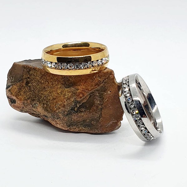 Stainless steel ring surrounded by zircon, very chic, for women,