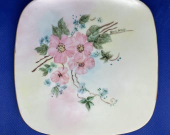 Plato floral de Arzberg, Alemania, firmado por Marval Hornady