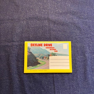 Livre d'images pliable VA en couleur pour Skyline Drive, Virginie, parc national de Shenandoah. Lusterchrome par Tichnor Bros., Inc Boston Mass.