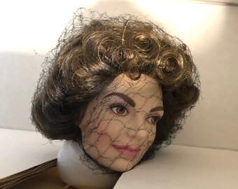 The Jackie Kennedy Wedding Doll Franklin Mint