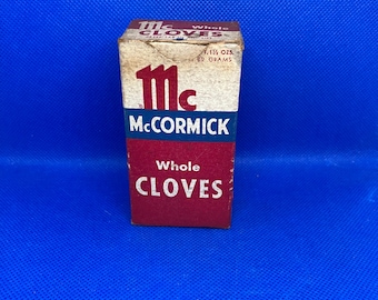 Vintage kartonnen kruidendoos hele kruidnagel McCormick merk gestempeld 19 cent Baltimore MD