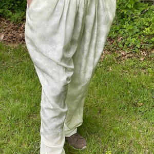 Vintage Worthington ivoorkleurige broek met bloemen