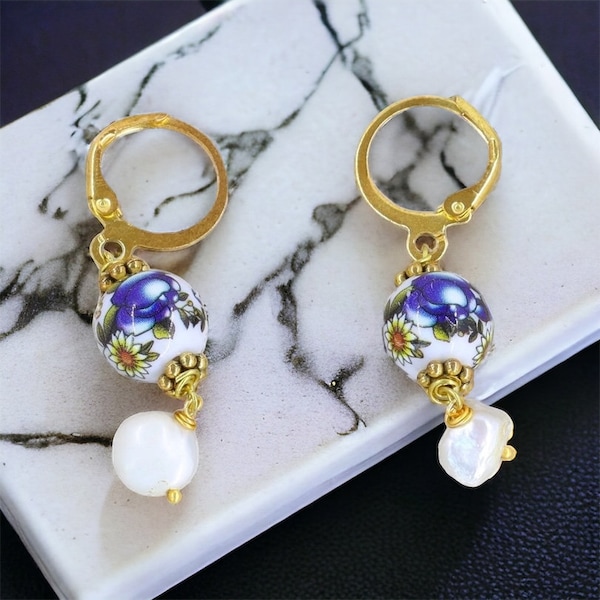 Boucles d'oreilles japonaises en Tensha et perles pendantes dorées