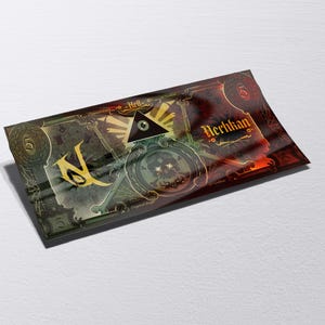 Peut inclure: Un billet de banque fantaisie rectangulaire aux tons rouge foncé et vert. Le design comprend le texte Nerhkan, le chiffre 5, un œil central dans un triangle et un motif de crâne. La surface présente une finition brillante avec des motifs complexes.