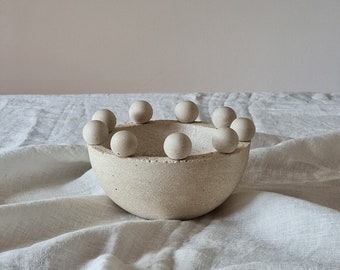 Proaza, small concrete bowl with bubbles