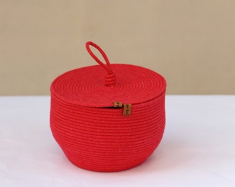 Red Basket for Home Decoration, Storage Basket with Lid Made With Cotton Rope, Cotton Baskets for Natural and Minimal Decor