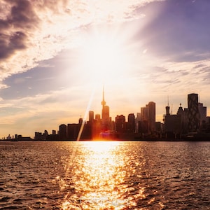 Toronto / Silhouette of the Toronto Skyline
