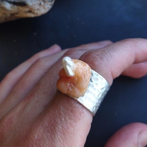 Little piece of the flesh adjustable ring, Gothic tooth ring, Oddities curiosities, Goth creepy jewellery, dark aesthetic, Teeth and bones,