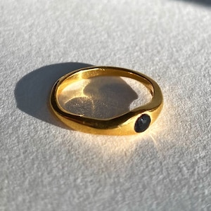 Black Onyx Ring | Spotlight Gemstone | 18K Gold Plated