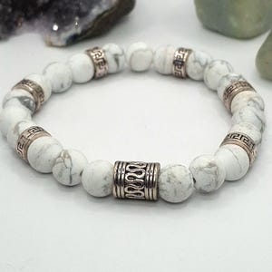 Howlite Gemstone Bracelet with Silver Plated Geometric Tube Beads