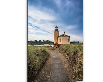Impresión artística del faro del río Coquille: Costa de Oregón, Playa Bullards