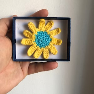 BROOCH
