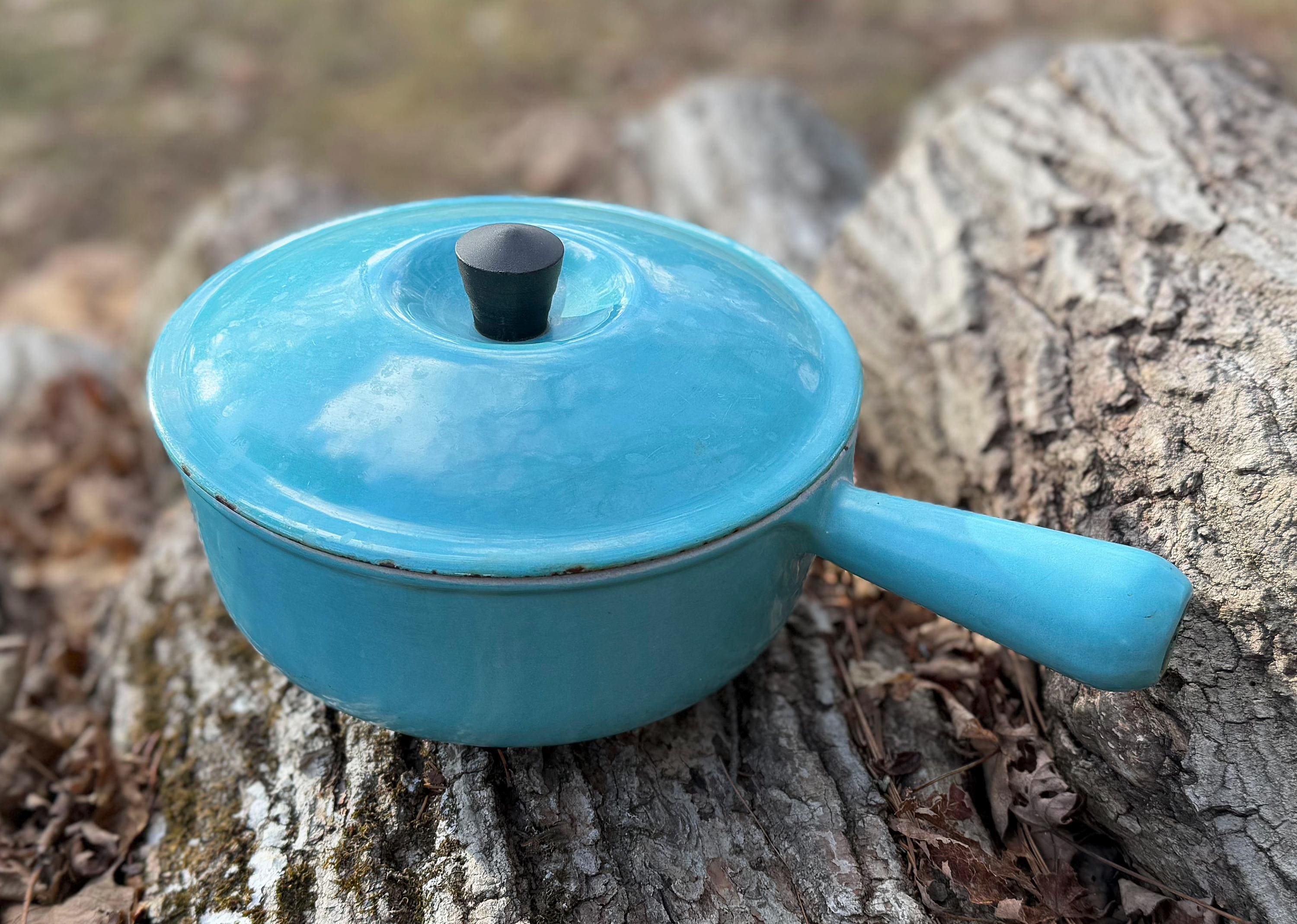 Le Creuset Saucepan #20 - Etsy Le Creuset Saucepan #20 - Etsy