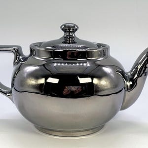 Vintage Hall Ceramic Teapot – Silver Luster Glaze, Ultra Smooth Reflective Finish, Mid Century Design