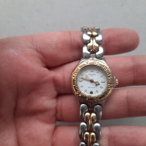 Reloj raro para mujer Carven Paris