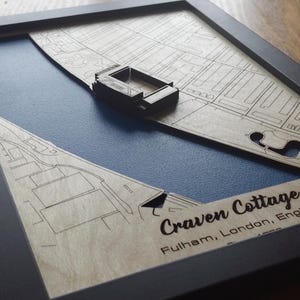 Craven Cottage Stadium Wall Art / Hogar del Fulham FC / 3D Multicapa / Efecto agua acrílica de madera grabada con láser