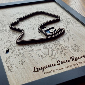 Laguna Seca Raceway muurkunst | Grand Prix IndyCar Monterey | Lasergegraveerd hout | Acrylwatereffect