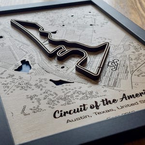 Art mural Circuit des Amériques | Grand Prix des États-Unis de F1 | Bois gravé au laser | Acrylique effet eau