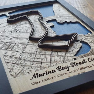 Art mural Marina Bay | Grand Prix de Singapour F1 | Bois gravé au laser | Acrylique effet eau