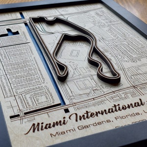 Arte de pared del Autódromo Internacional de Miami / F1 Miami GP / Madera grabada con láser / Efecto agua acrílica