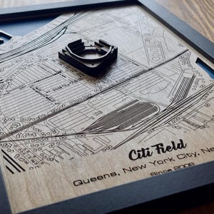 Art mural champ Citi | Mets de New York | Bois gravé au laser | Acrylique effet eau