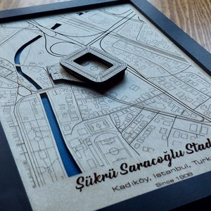 Arte mural del estadio Sukru Saracoglu / Fenerbahçe S.K. / Madera grabada con láser / Acrílico efecto agua