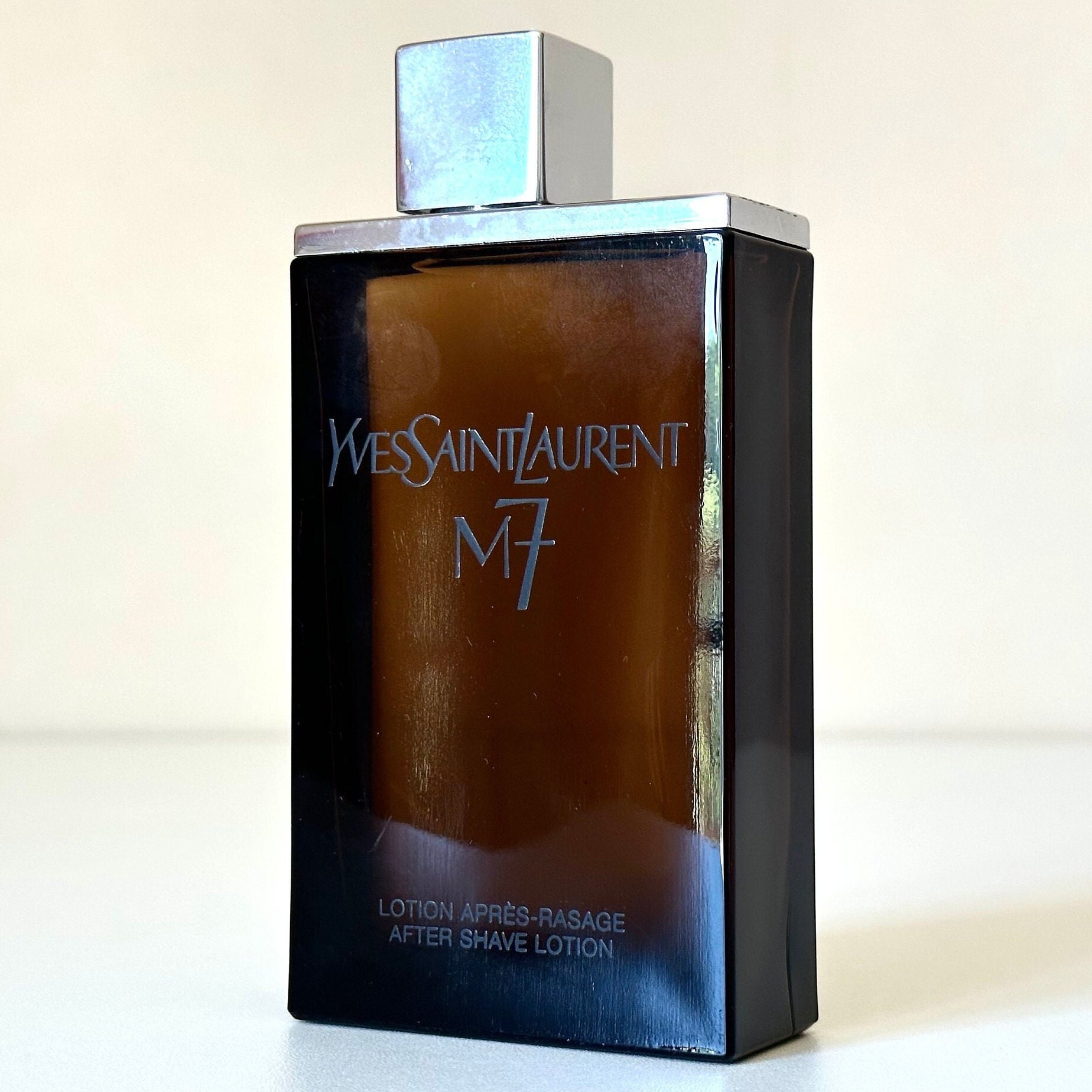 M7 aftershave outlet