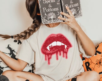 Vampire Lips Shirt, Vampire Sweatshirt, Halloween Costume, Halloween Party Shirt, Vampire Shirt, Halloween Lips Shirt, Spooky Sweatshirt
